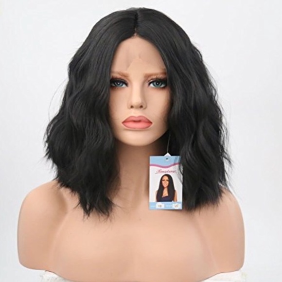?Jenica 12” BLACK MIDDLE PART WAVY BOB WIG *NWT*